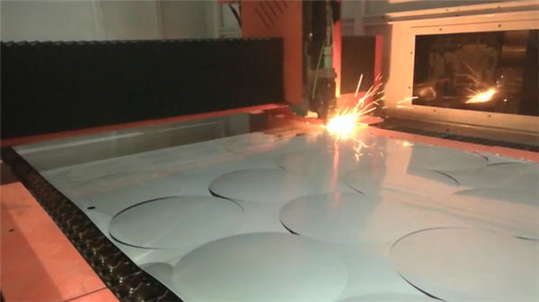 மாதிரிகள் வெட்டுதல்